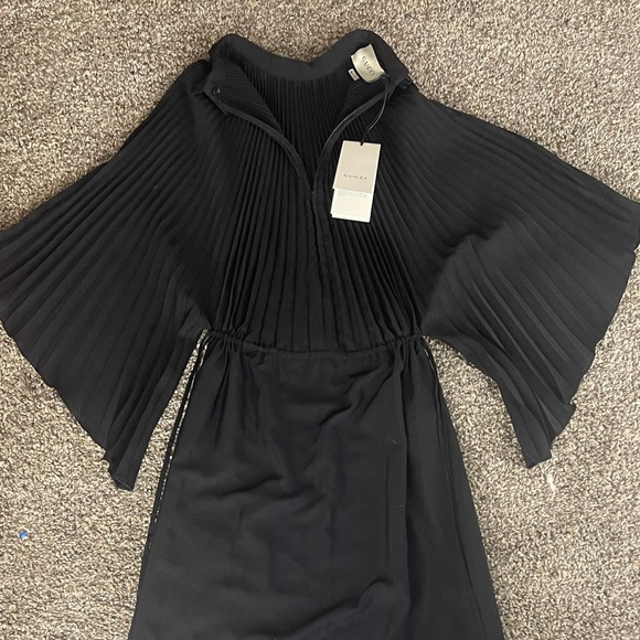 GUCCI 2020 TENT DRESS BLACK - Picture 8 of 13